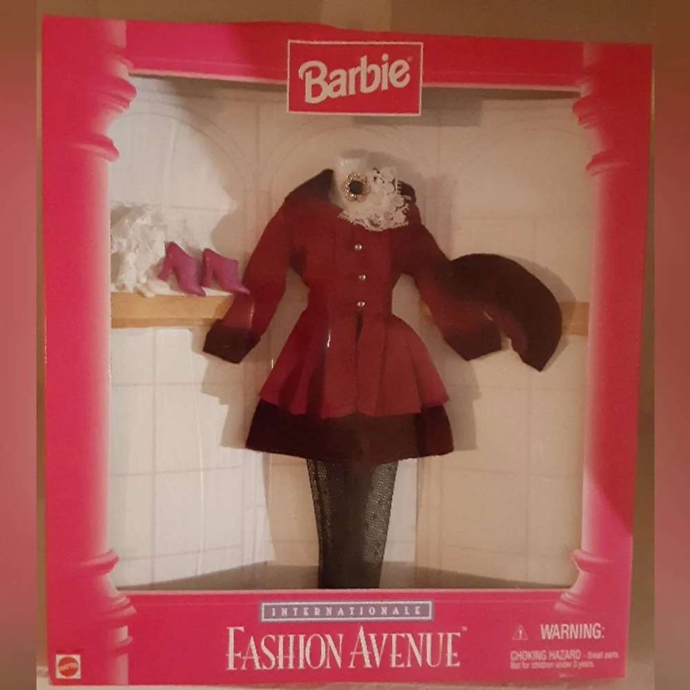 Barbie Fashion Avenue International  1996 ~ Fall ~ NRFB - Picture 4 of 4